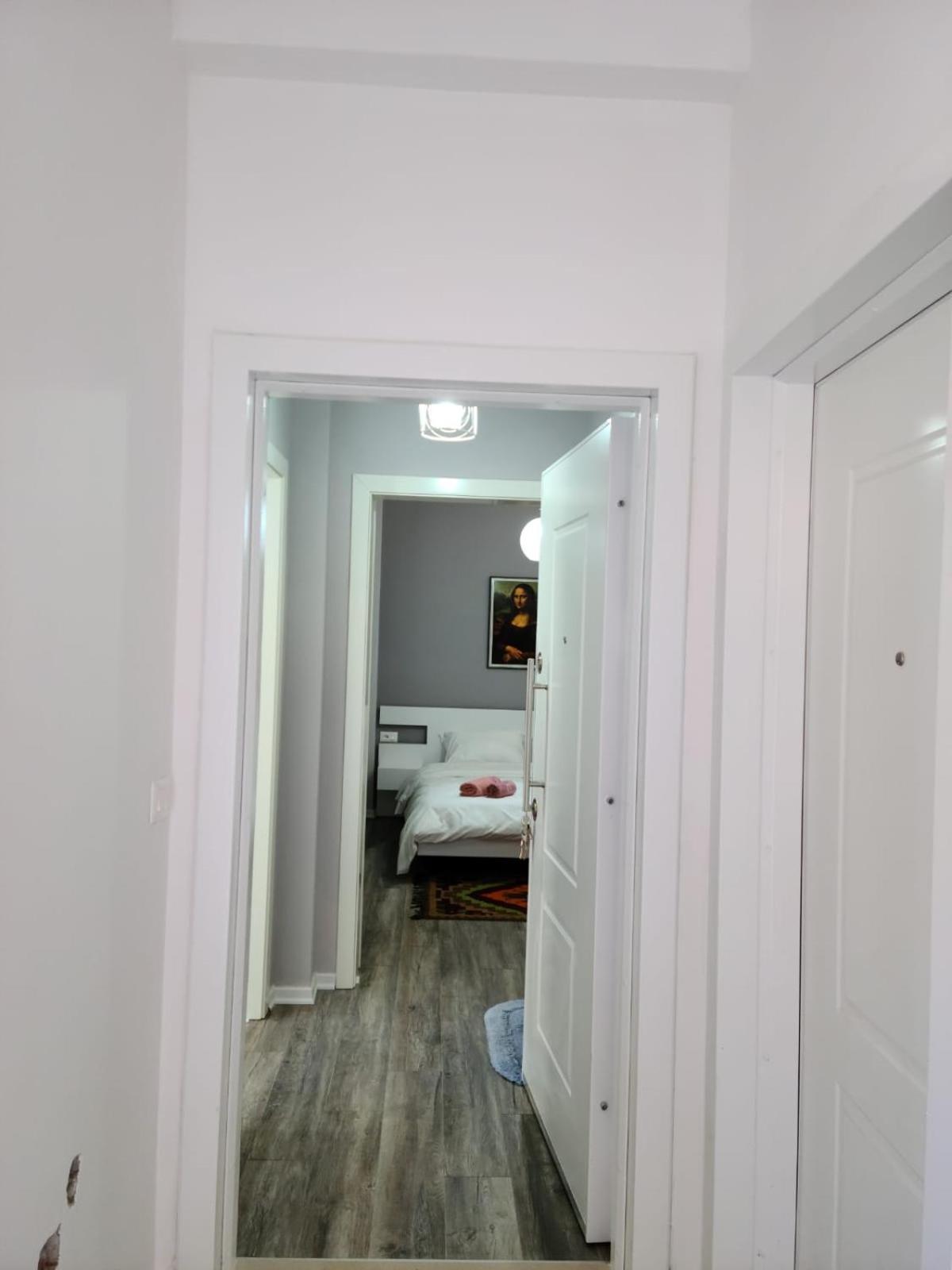 Travelers' Korca Home Екстер'єр фото