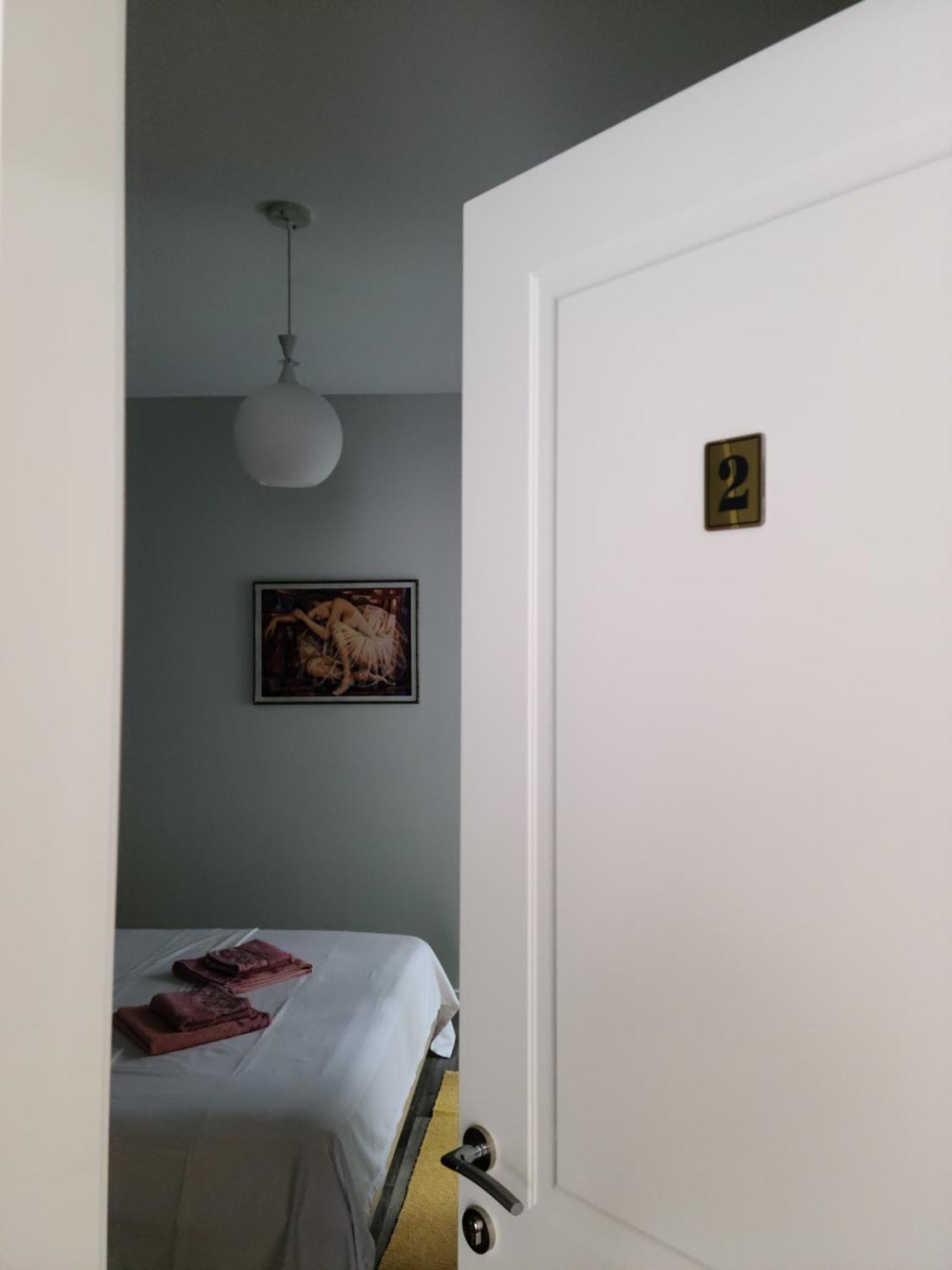 Travelers' Korca Home Екстер'єр фото