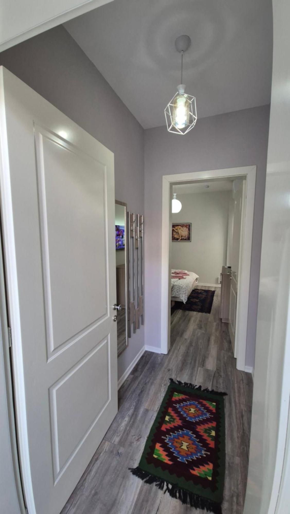 Travelers' Korca Home Екстер'єр фото
