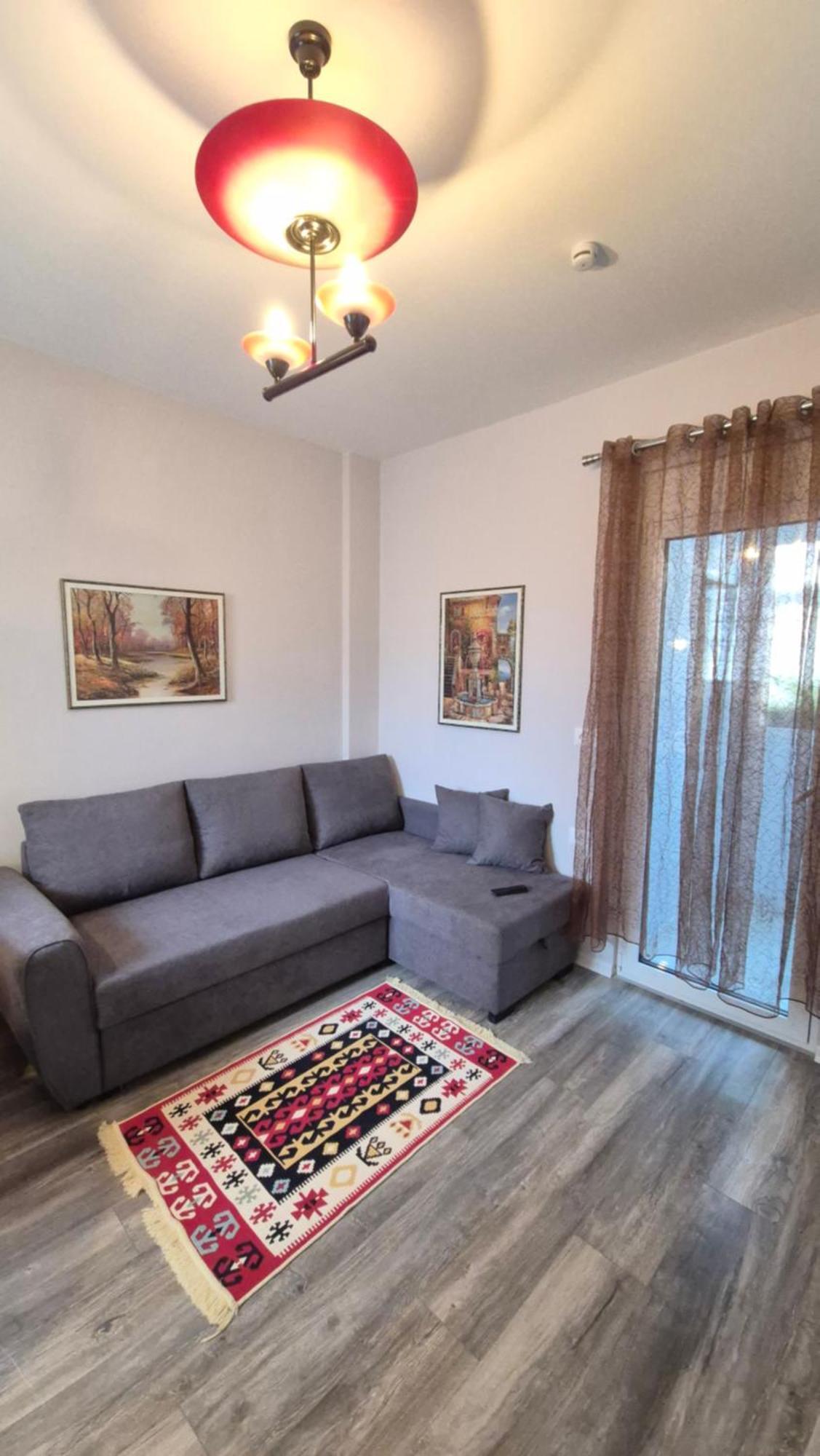 Travelers' Korca Home Екстер'єр фото